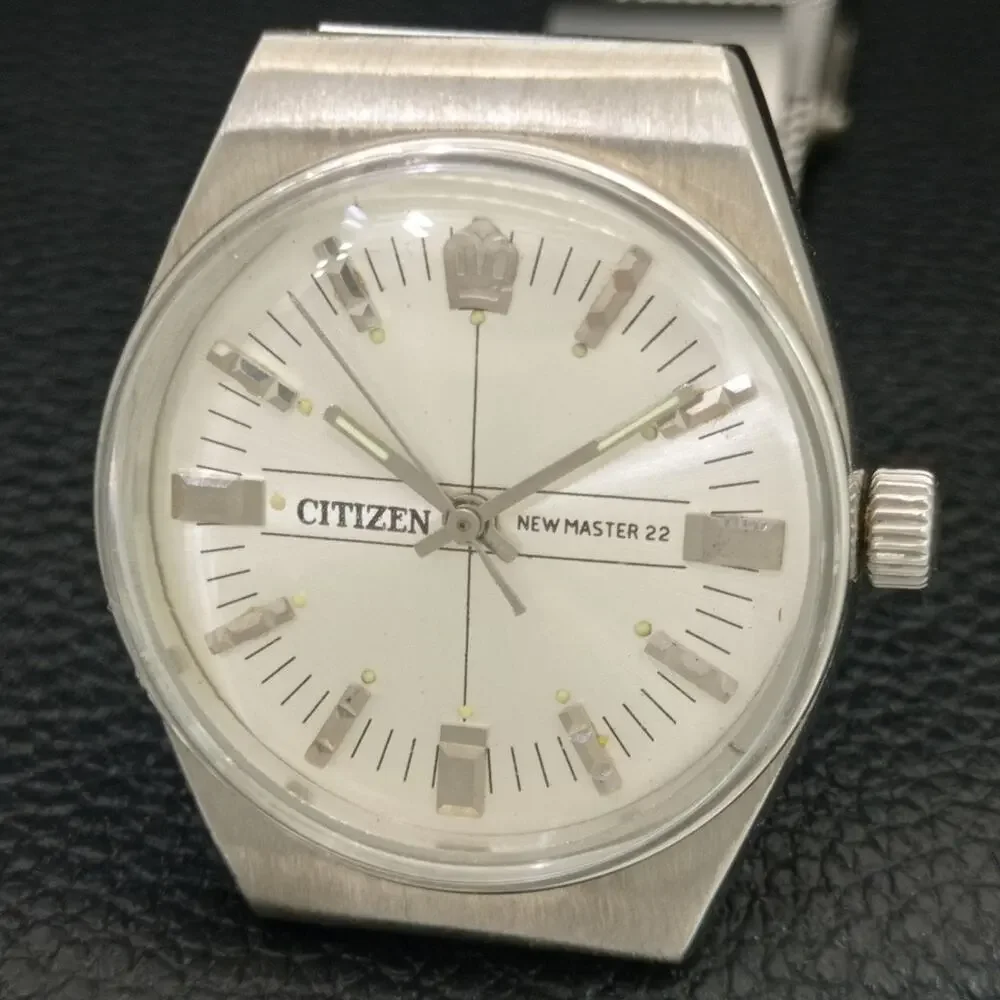 Vintage 1985 Citizen Manual Wound Mens Silver Watch & Silver accents